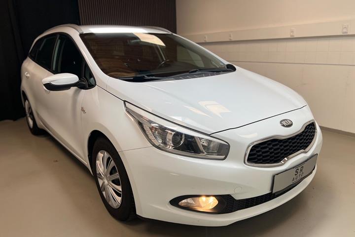 Hvid Kia Ceed fra 2013
