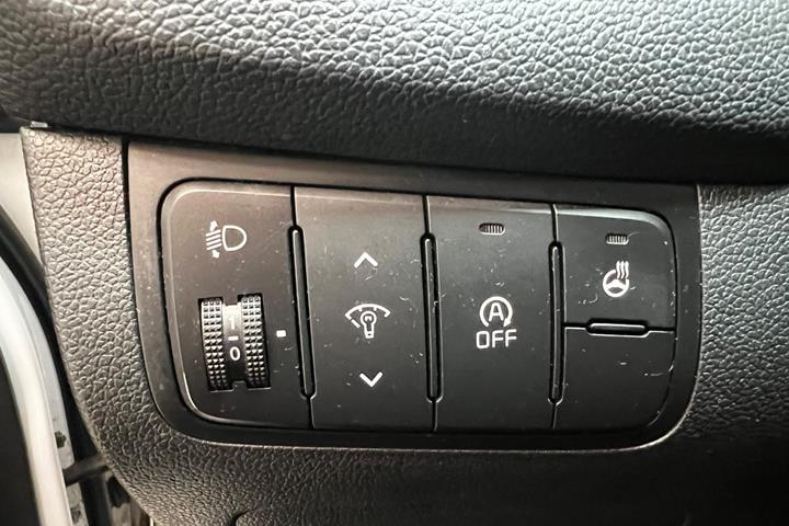 Hvid Kia Ceed fra 2013