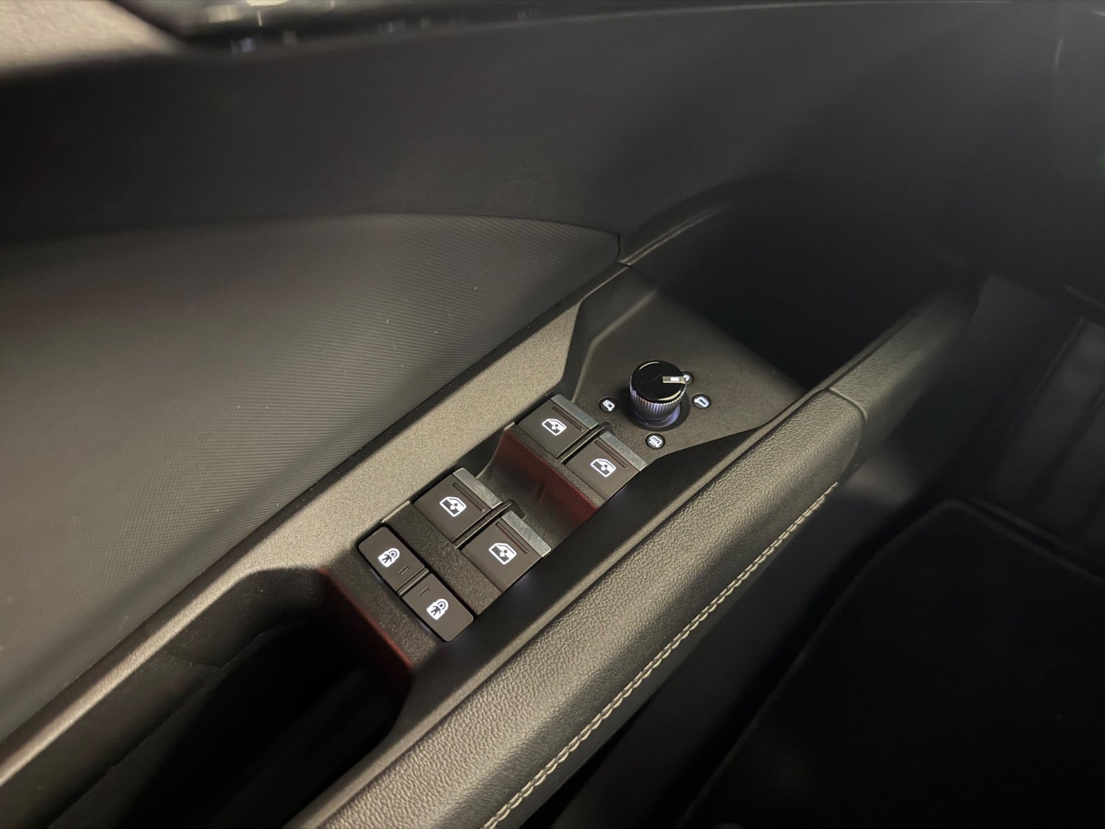 Grå Audi Q4 e-tron fra 2022