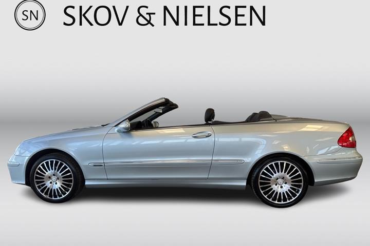 Sølv Mercedes CLK280 fra 2007