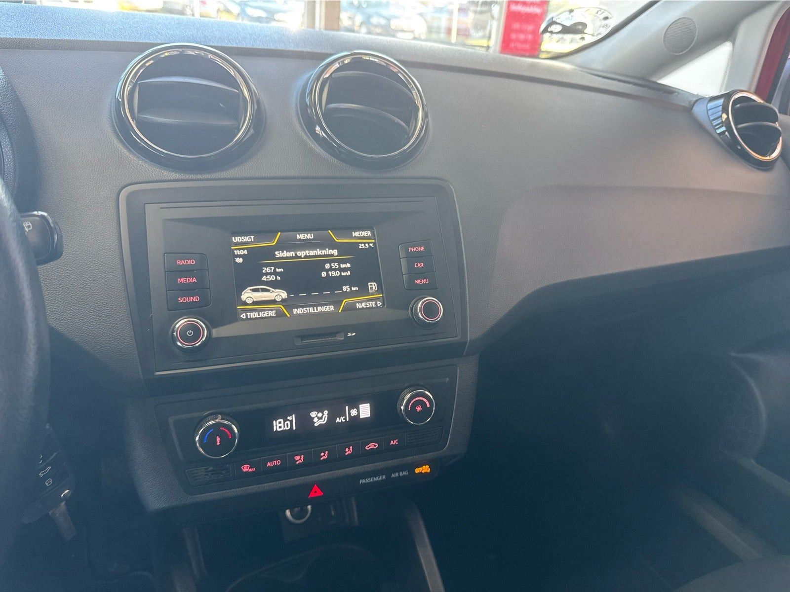 Rød Seat Ibiza fra 2016