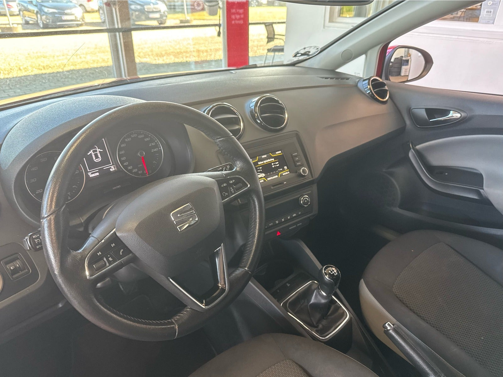 Rød Seat Ibiza fra 2016