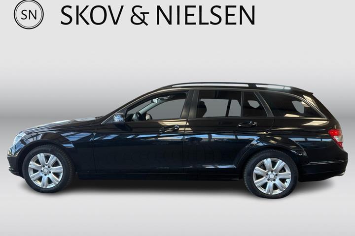 Sort Mercedes C220 fra 2011