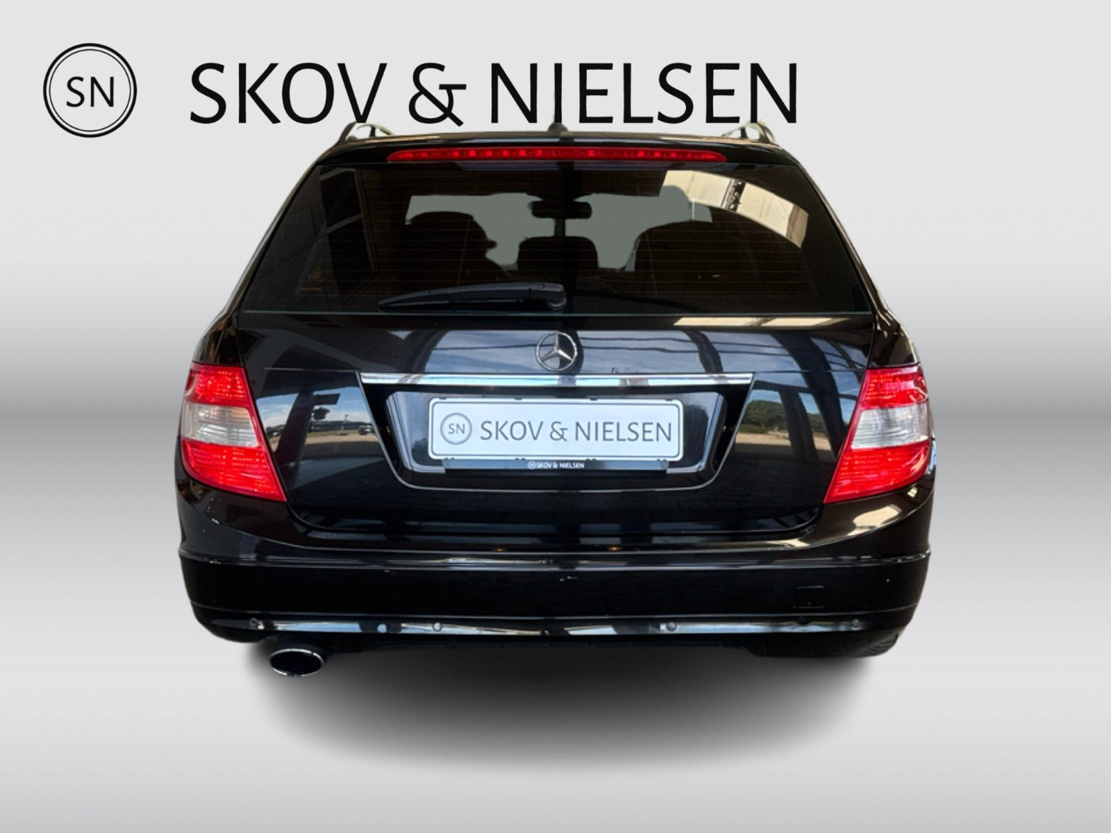Sort Mercedes C220 fra 2011