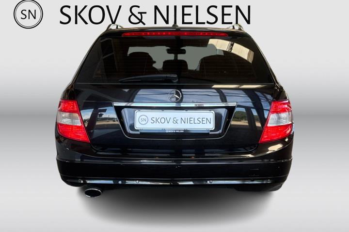 Sort Mercedes C220 fra 2011