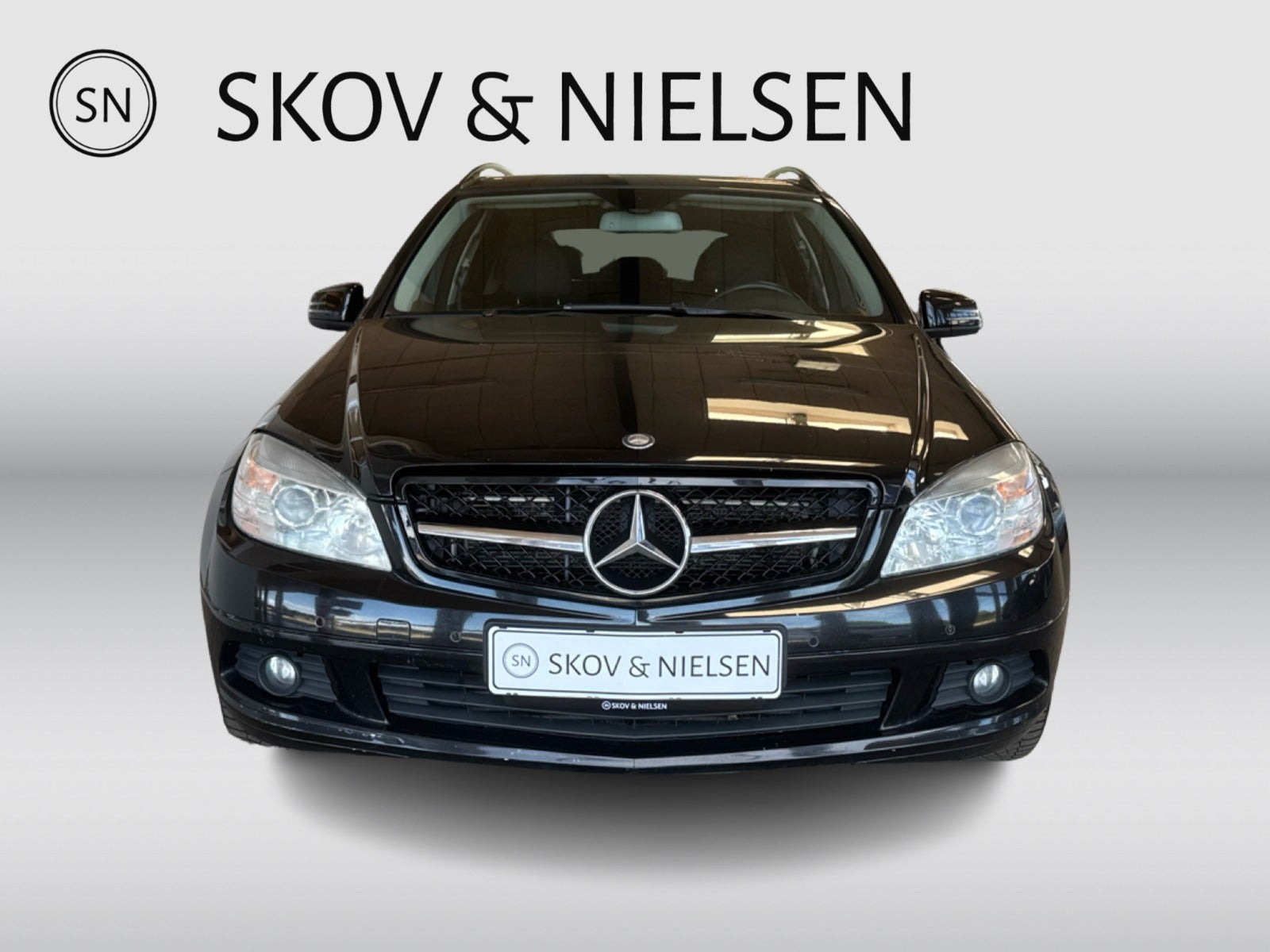 Sort Mercedes C220 fra 2011