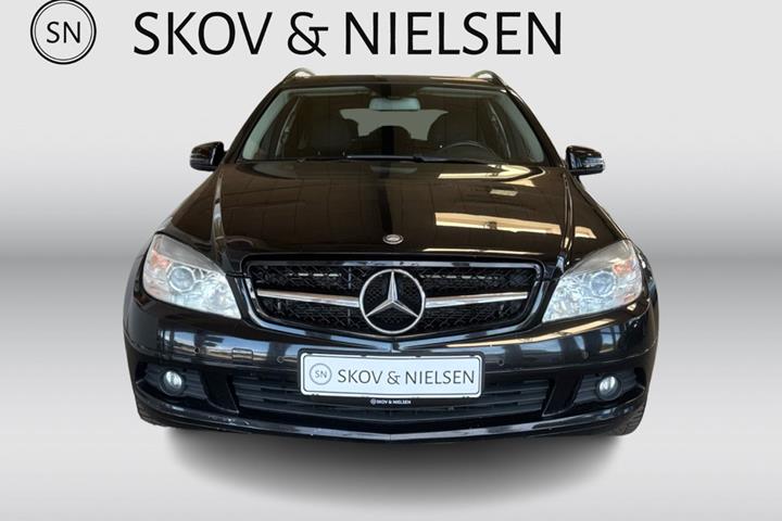 Sort Mercedes C220 fra 2011