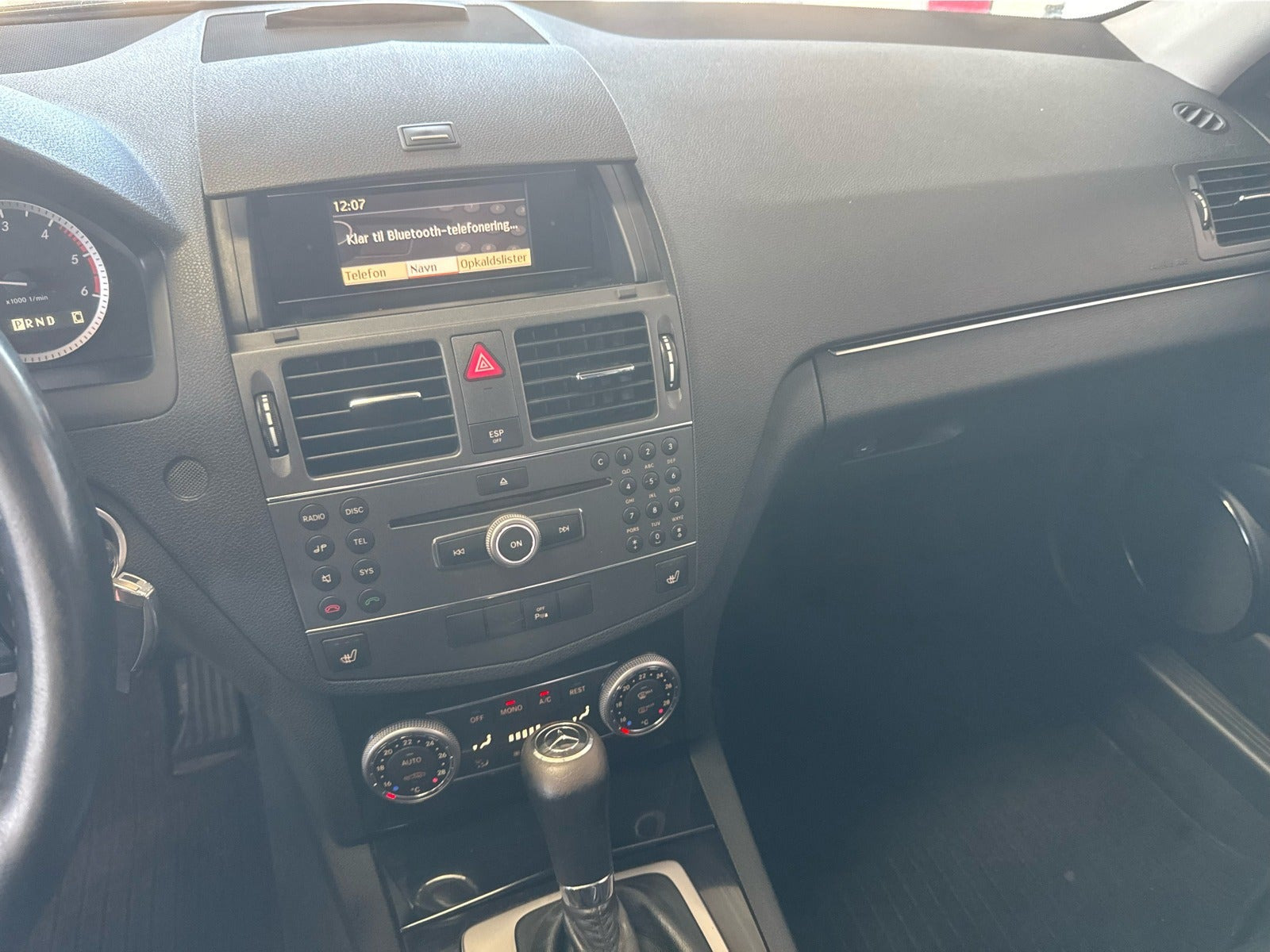Sort Mercedes C220 fra 2011