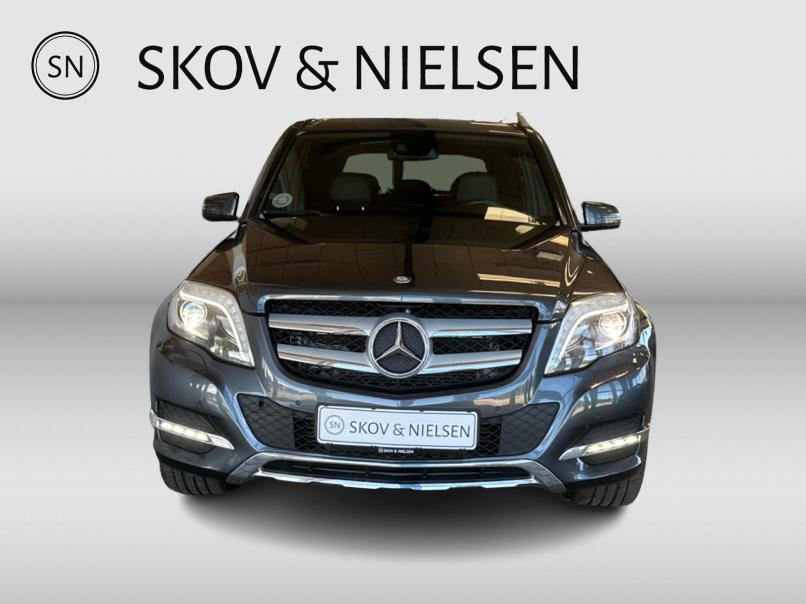 Grå Mercedes GLK350 fra 2015