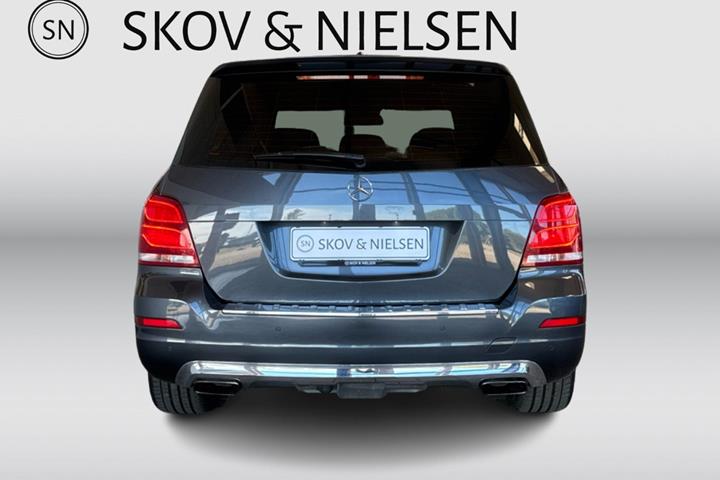 Grå Mercedes GLK350 fra 2015