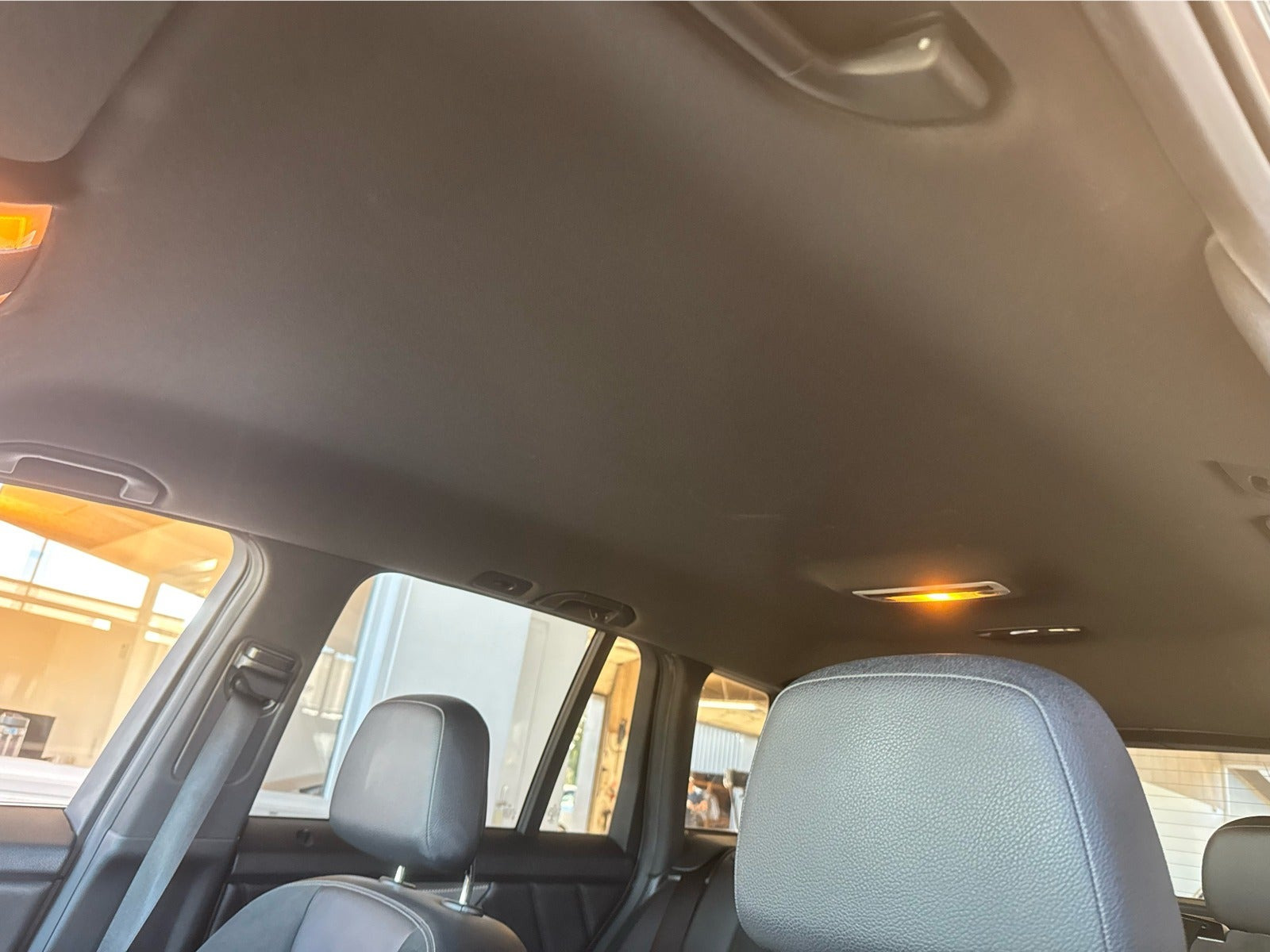 Grå Mercedes GLK350 fra 2015