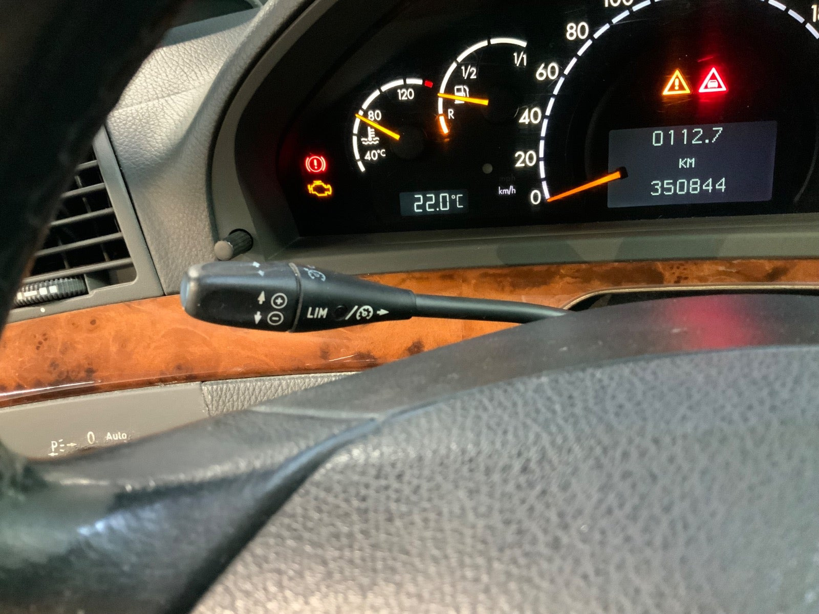 Sort Mercedes S320 fra 2002