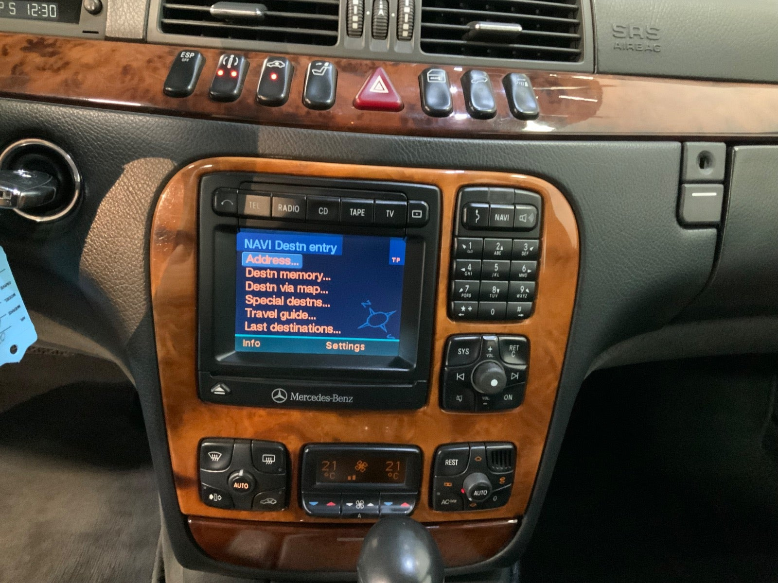 Sort Mercedes S320 fra 2002