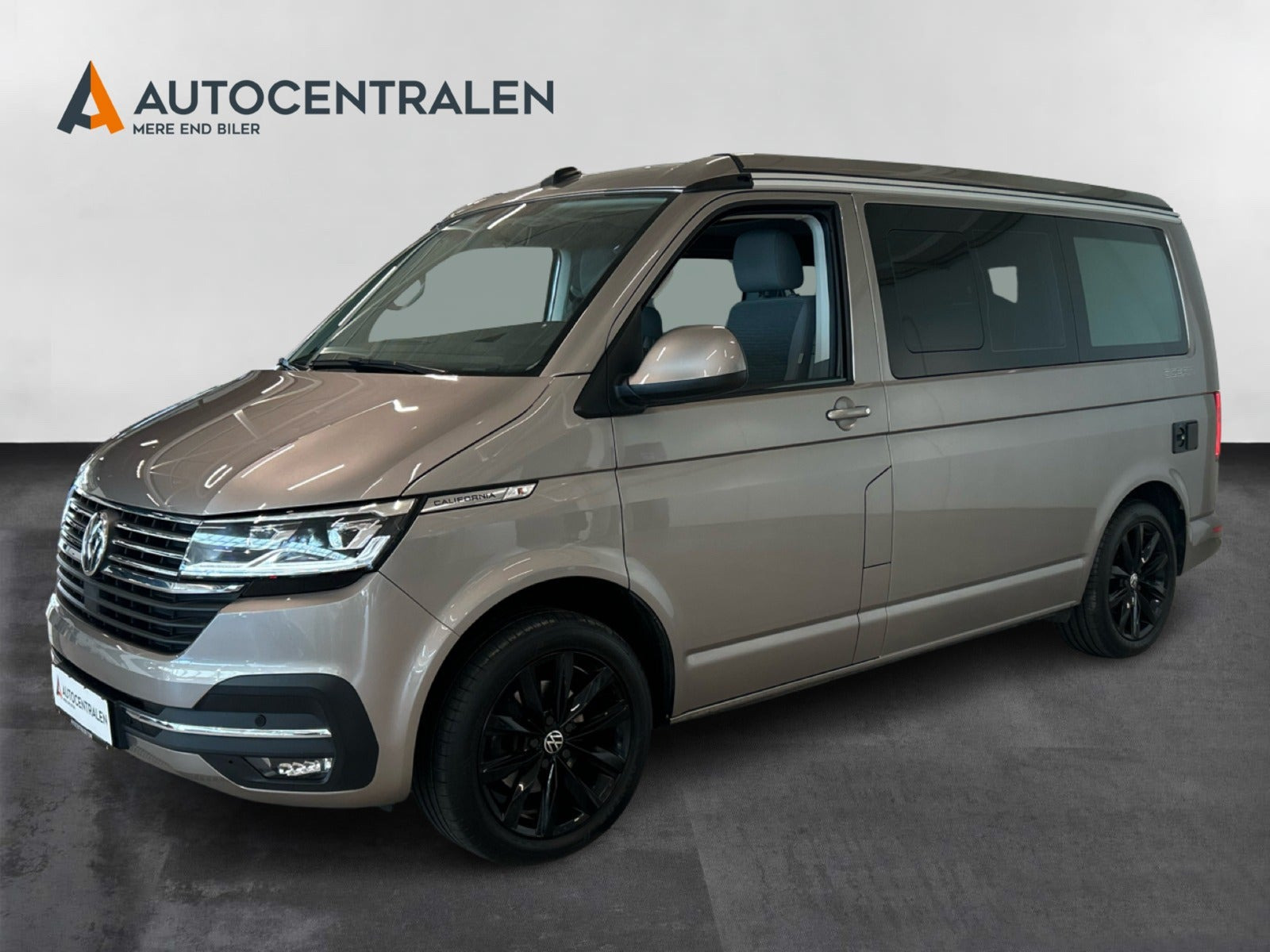Beige VW California fra 2020