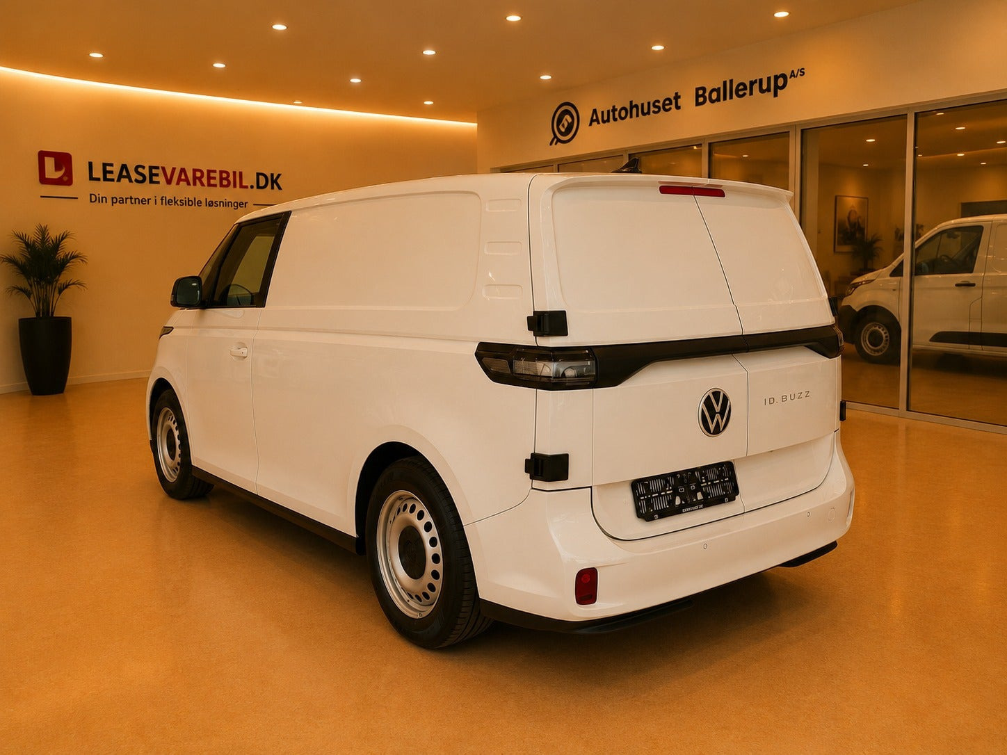 Hvid VW ID.Buzz fra 2024