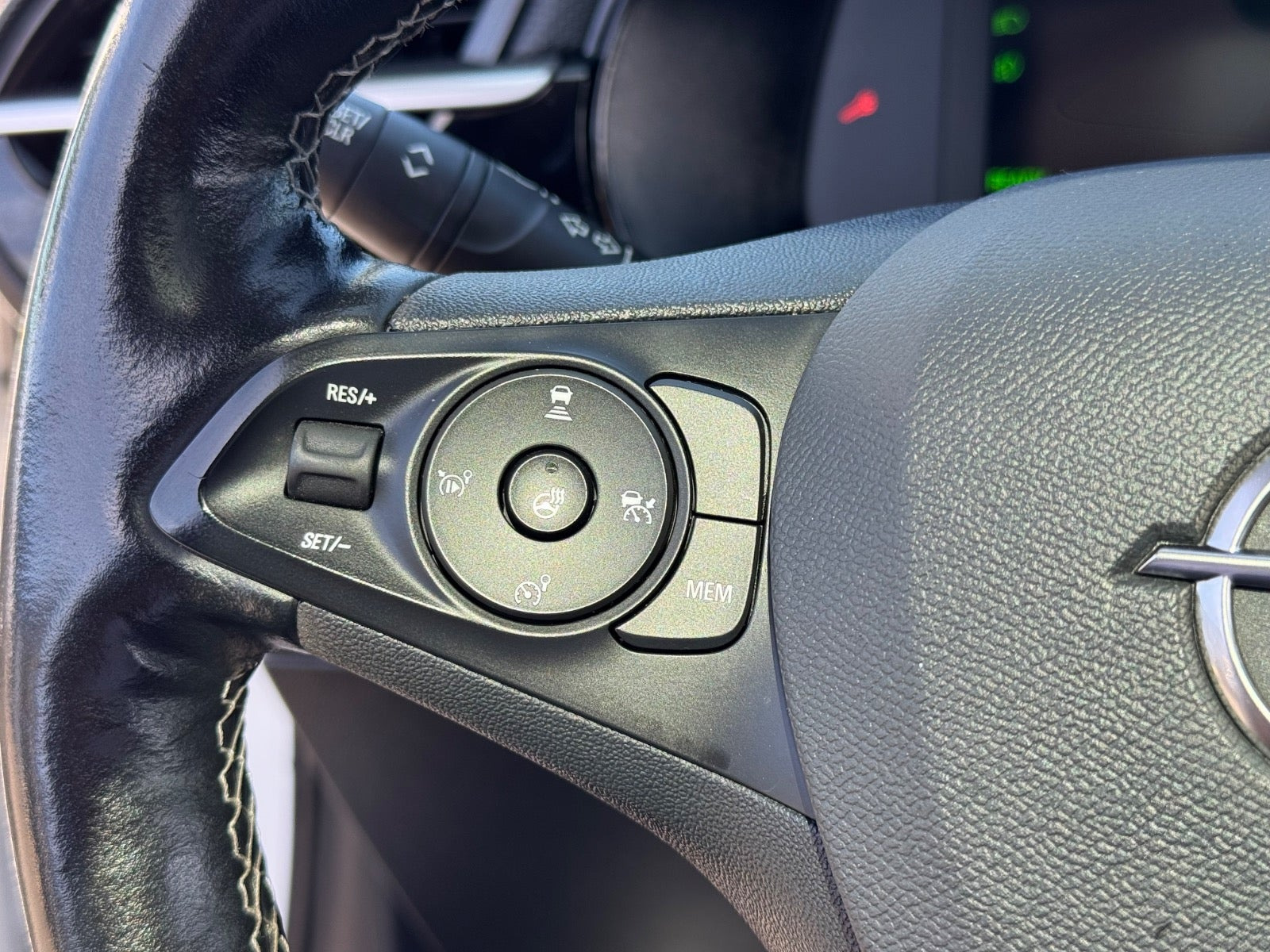 Hvid Opel Corsa-e fra 2021