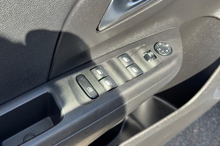 Hvid Opel Corsa-e fra 2021