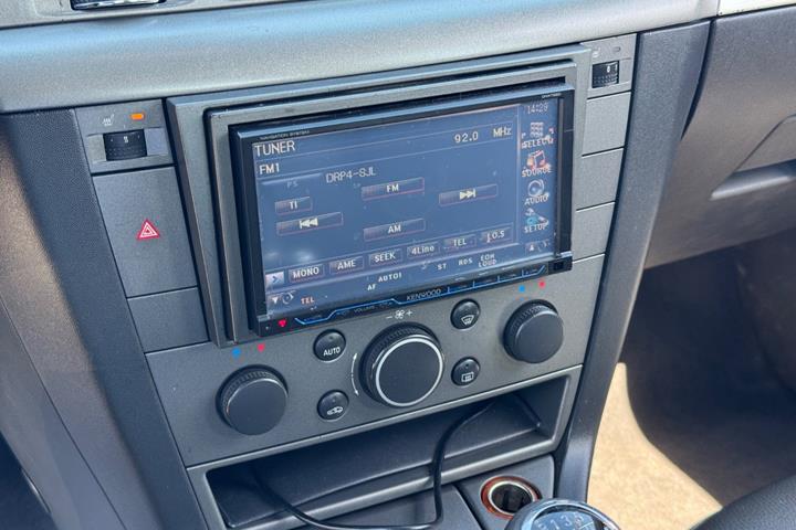 Sort Opel Vectra fra 2008