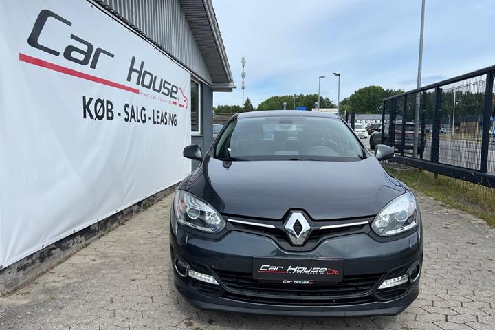 Grå Renault Megane III fra 2014