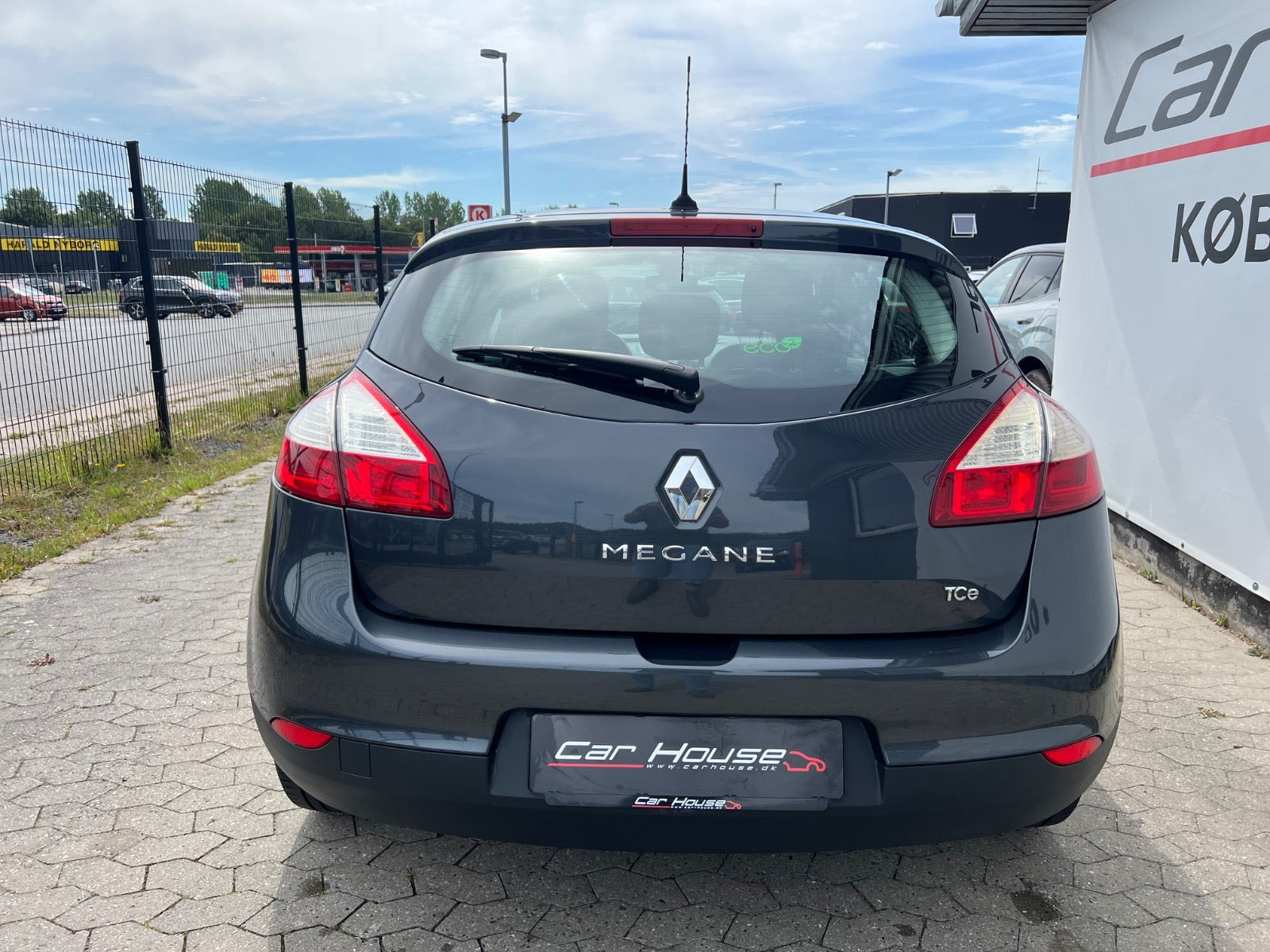 Grå Renault Megane III fra 2014