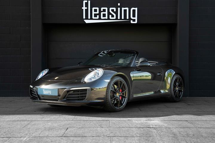 Sort Porsche 911 Carrera S fra 2017