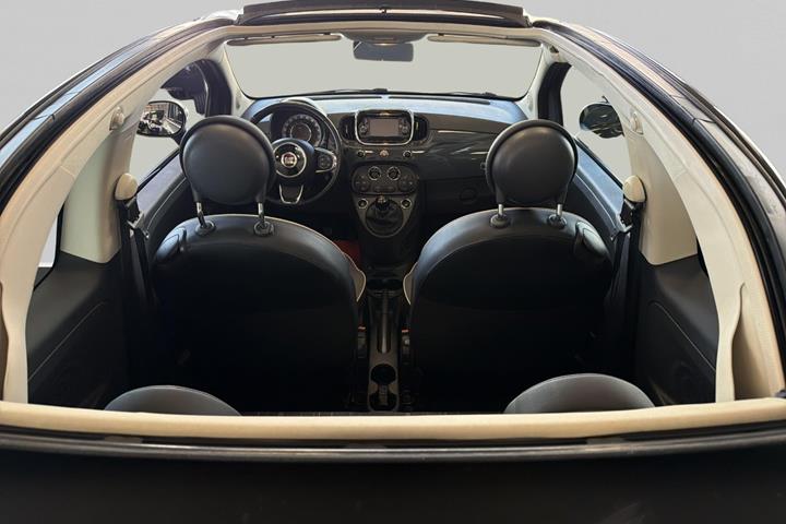 Grå Fiat 500C fra 2017