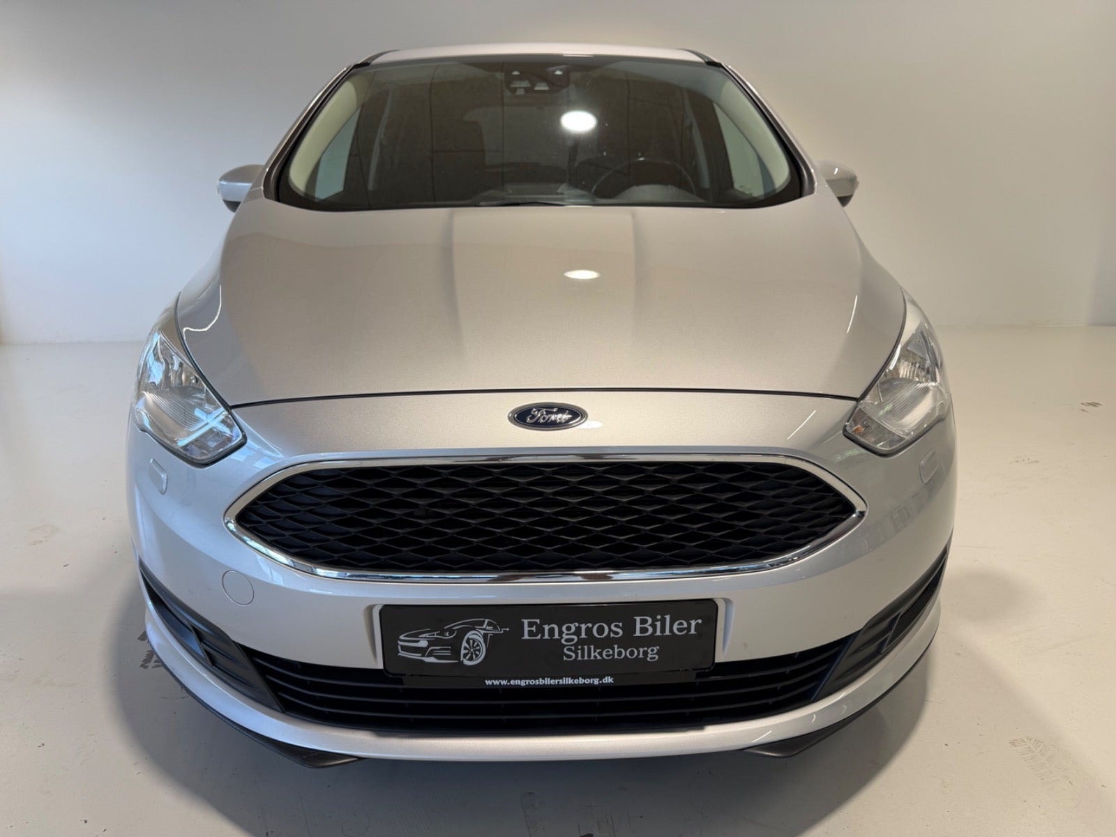 Sølv Ford Grand C-Max fra 2019