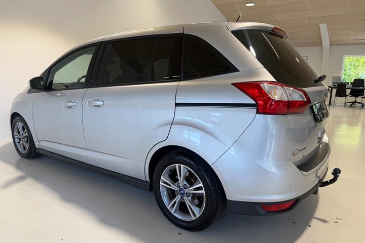 Sølv Ford Grand C-Max fra 2019