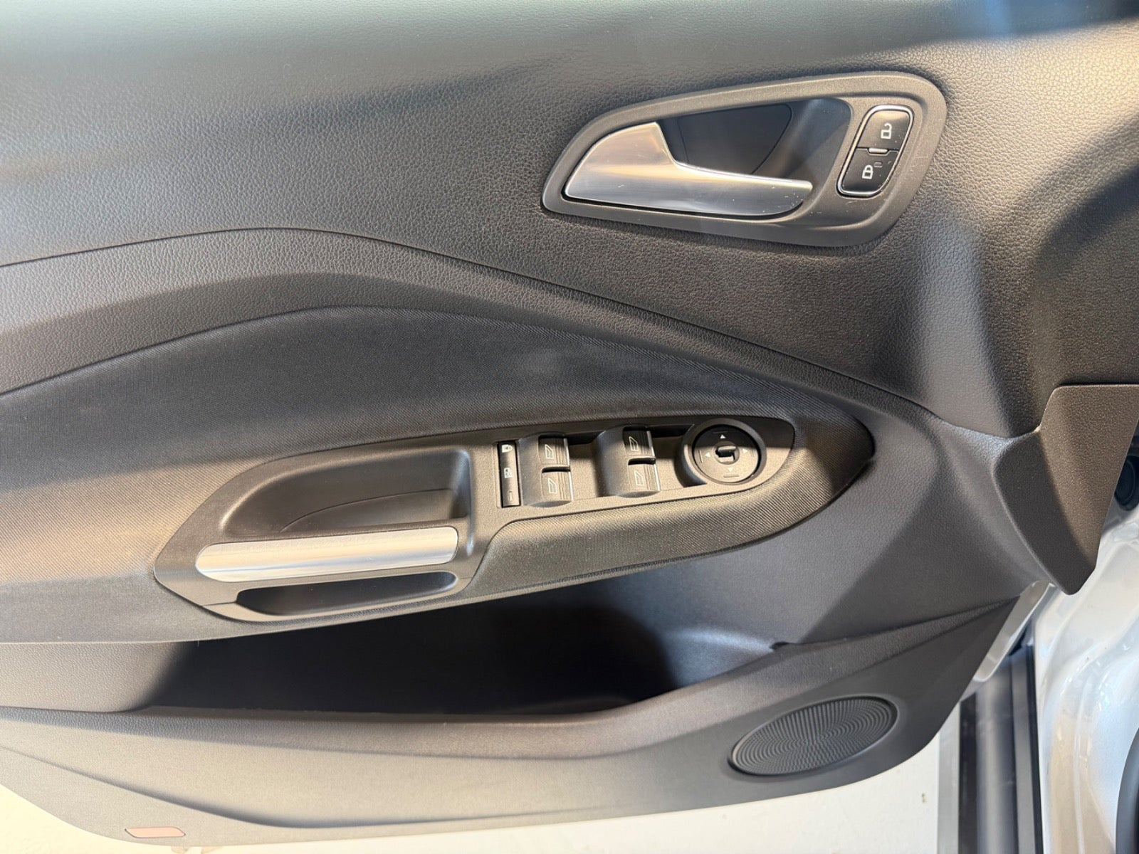Sølv Ford Grand C-Max fra 2019