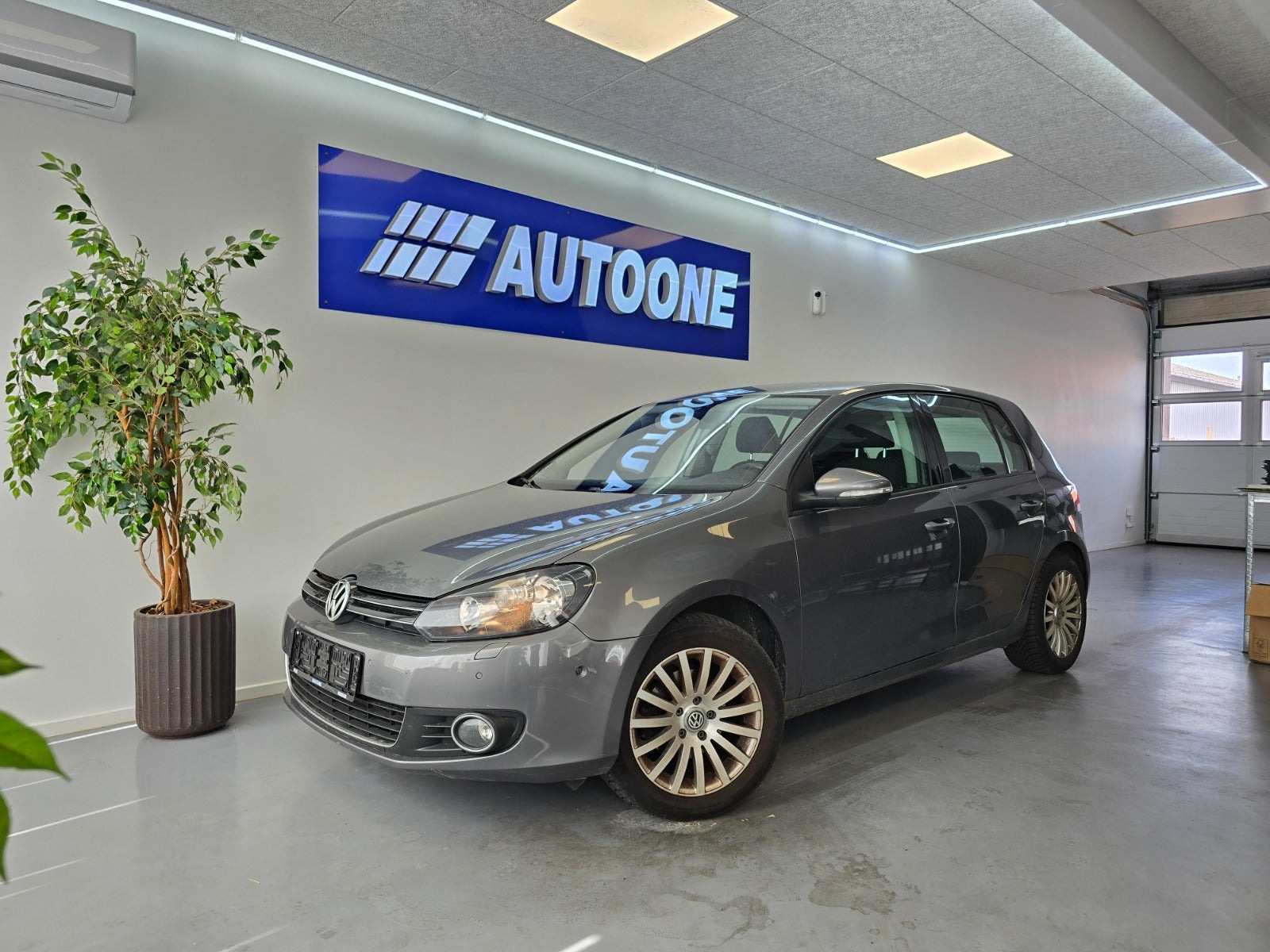 VW Golf VI 1,6 TDi 105 Highline DSG BMT