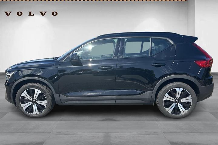 Sort Volvo XC40 fra 2023