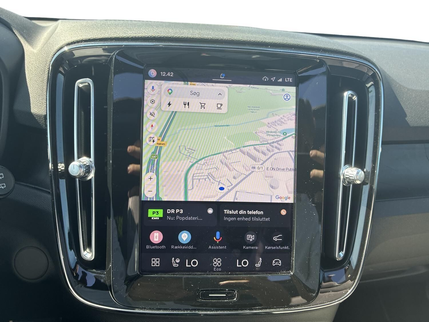 Sort Volvo XC40 fra 2023