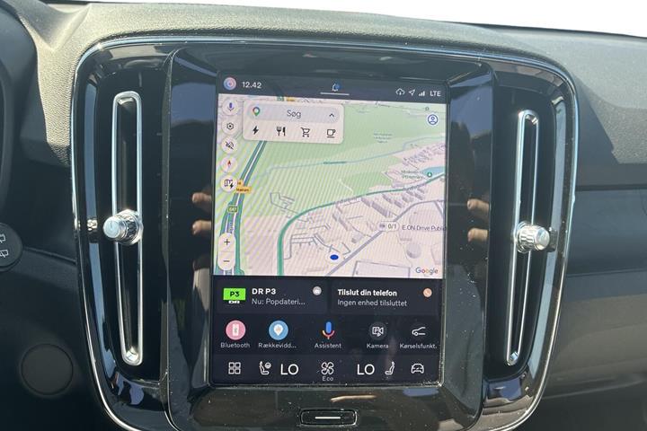 Sort Volvo XC40 fra 2023