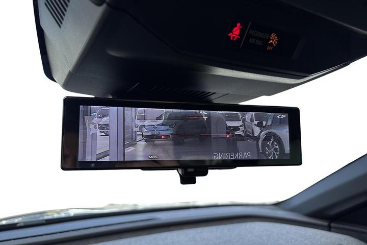 Grå Renault Megane E-Tech fra 2023