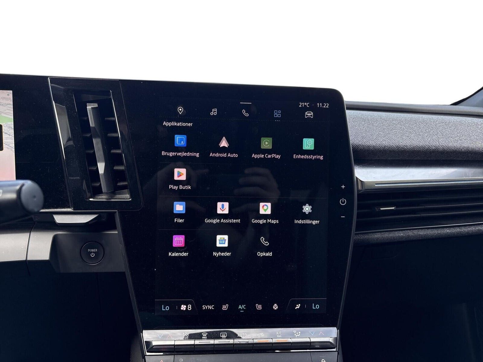 Grå Renault Megane E-Tech fra 2023