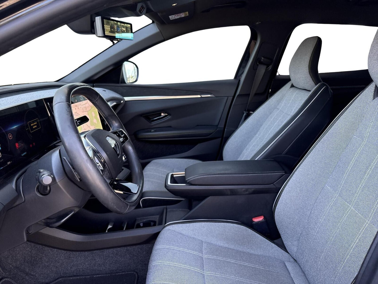 Sort Renault Megane E-Tech fra 2023