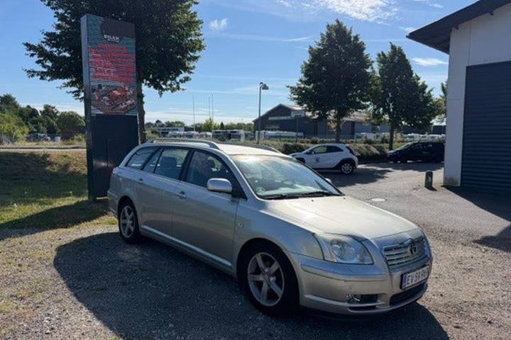 undefined Toyota Avensis fra 2004