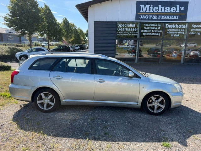undefined Toyota Avensis fra 2004