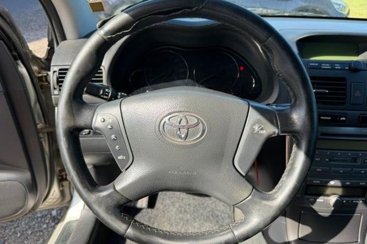 undefined Toyota Avensis fra 2004