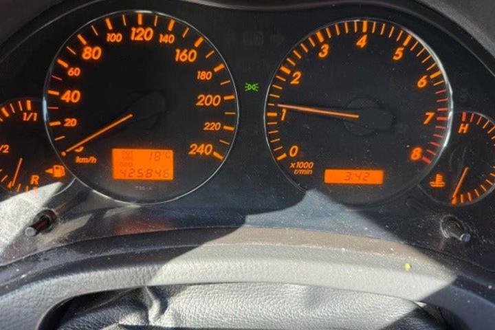 undefined Toyota Avensis fra 2004