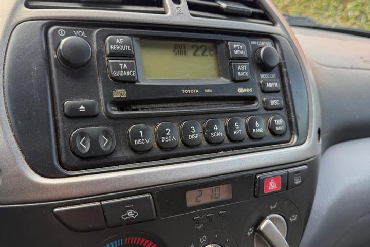 undefined Toyota RAV4 fra 2002
