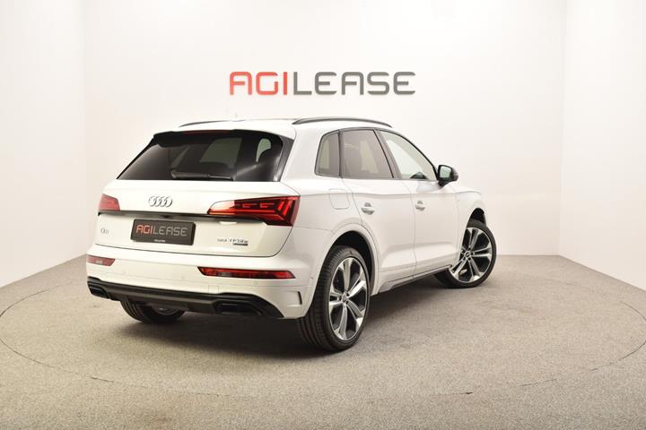 Hvid Audi Q5 fra 2021
