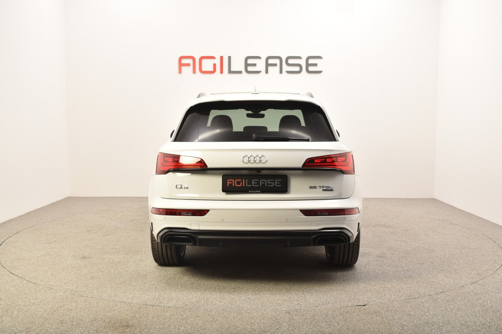 Hvid Audi Q5 fra 2021