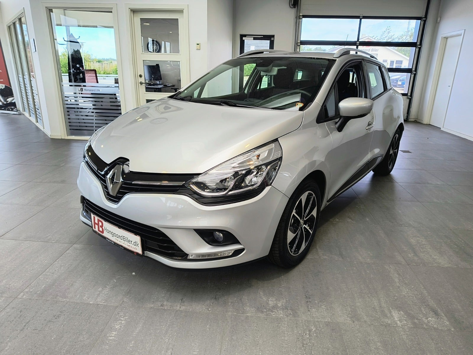 Sølv Renault Clio IV fra 2018