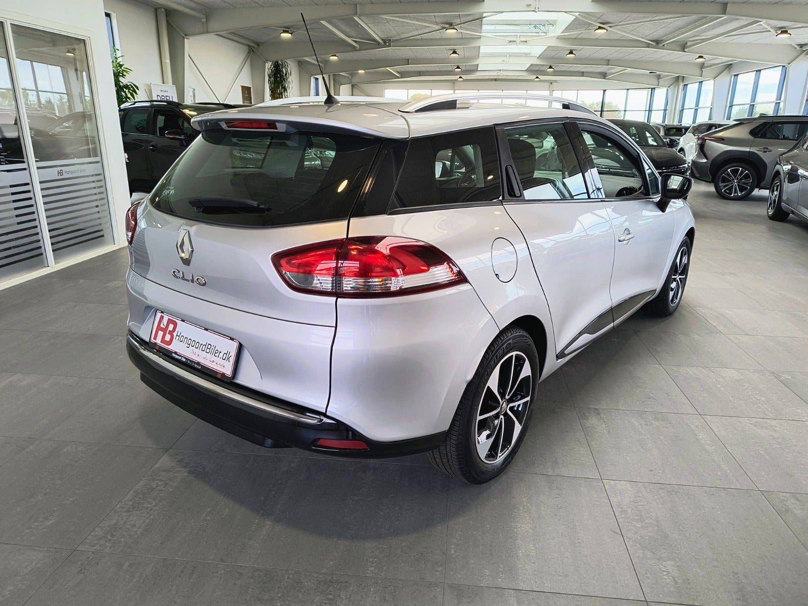 Sølv Renault Clio IV fra 2018