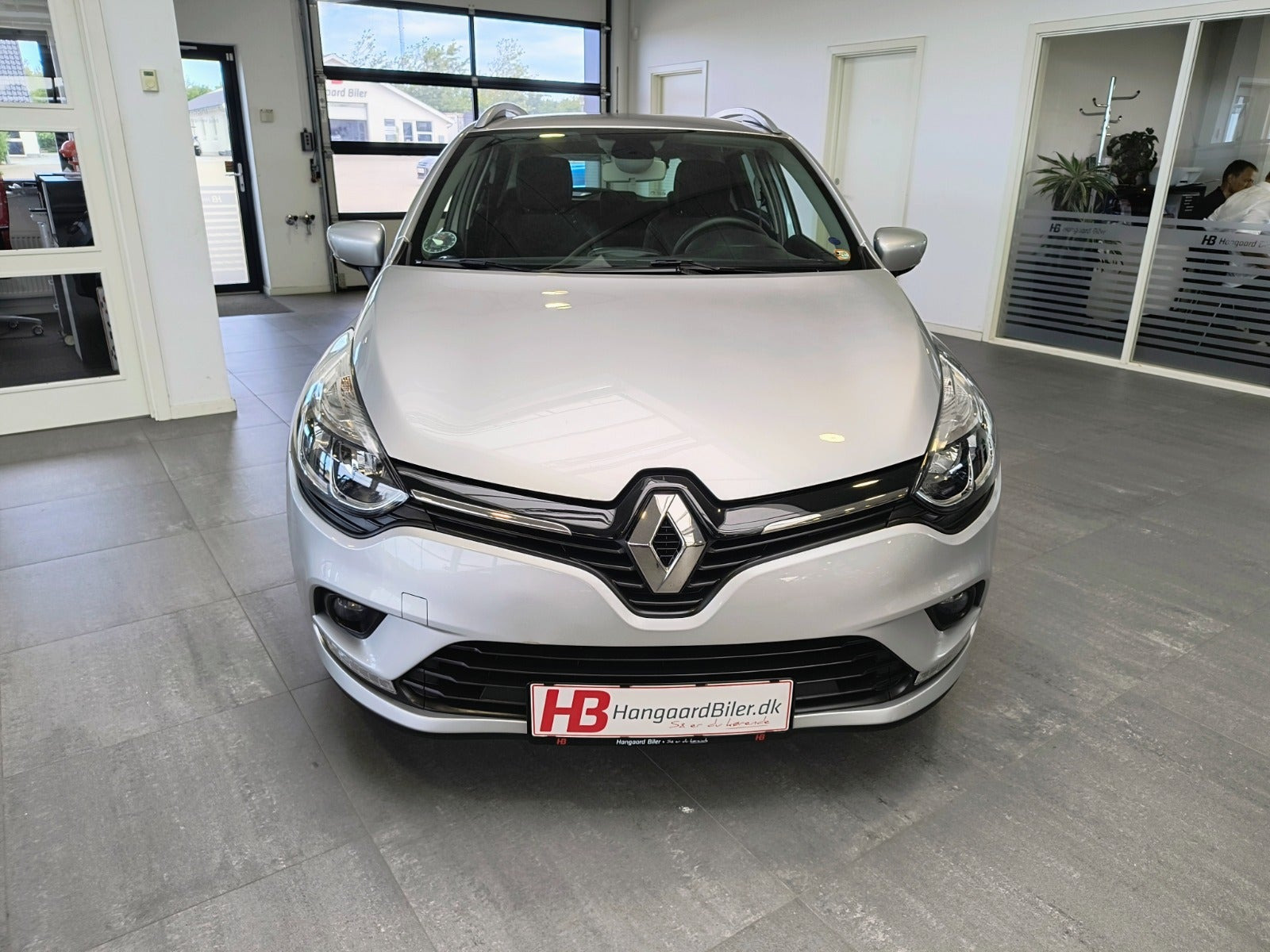 Sølv Renault Clio IV fra 2018