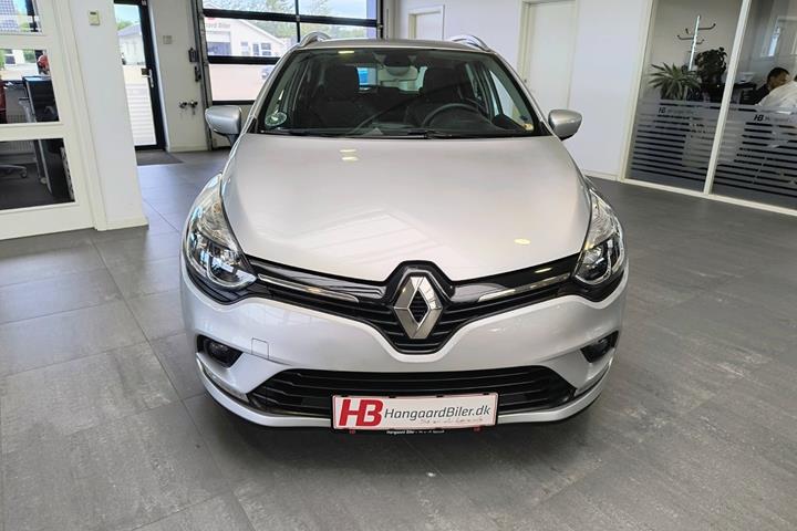 Sølv Renault Clio IV fra 2018