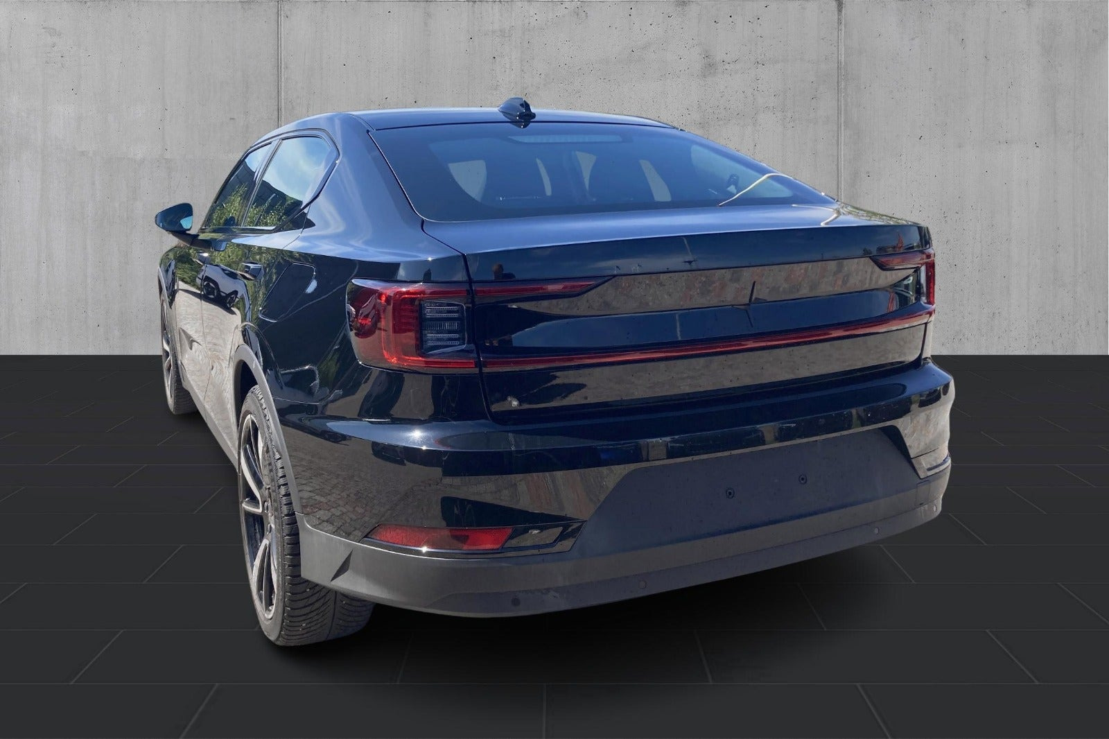 Sort Polestar 2 fra 2023