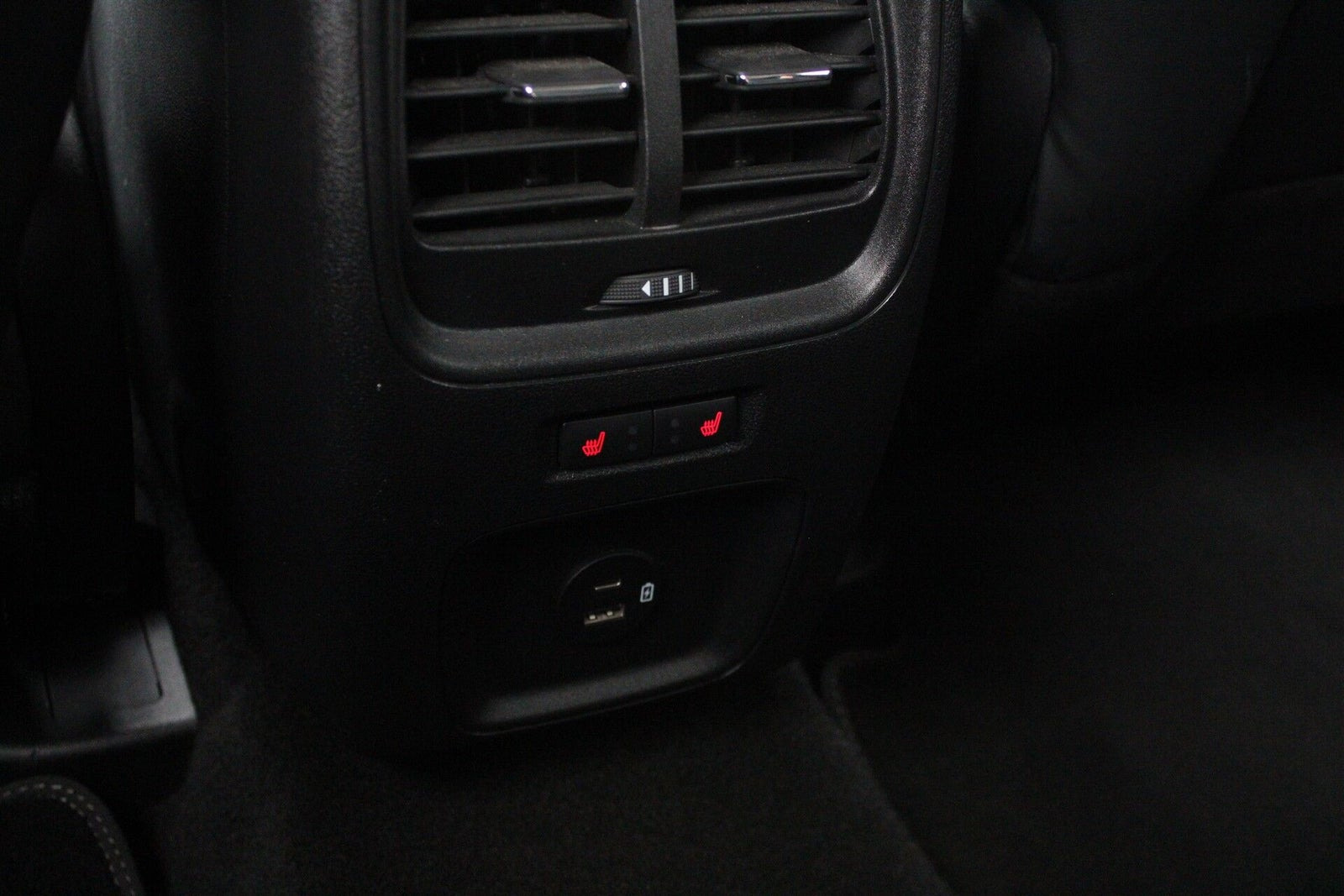 Hvid Ford Kuga fra 2021