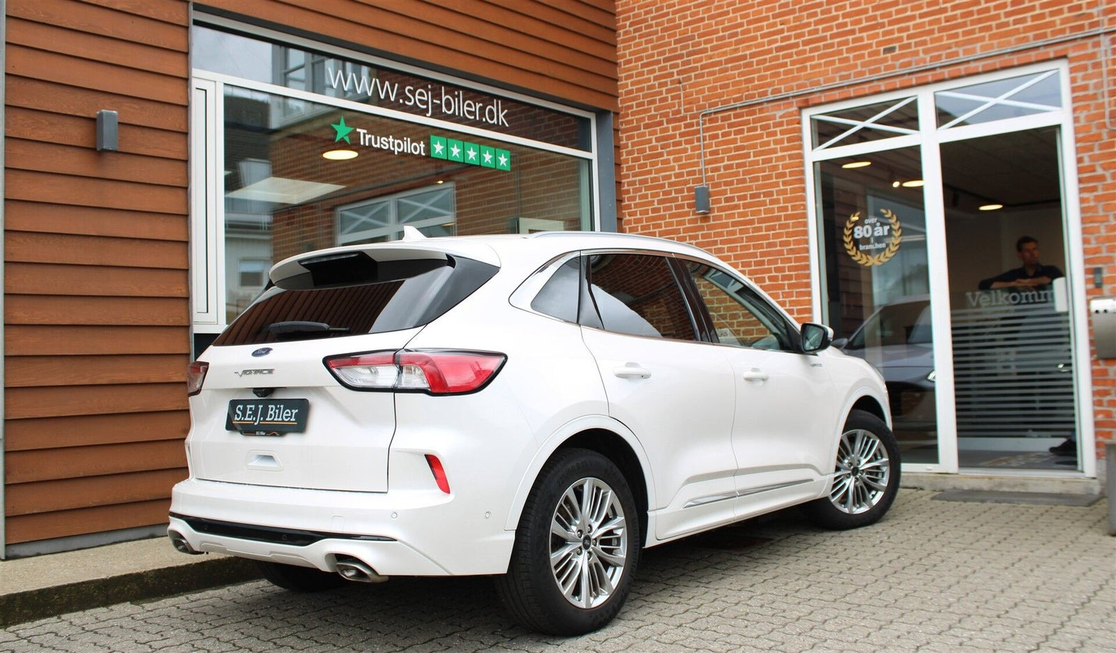 Hvid Ford Kuga fra 2021